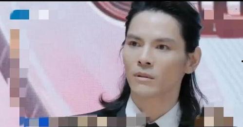 吃瓜进了娱乐圈